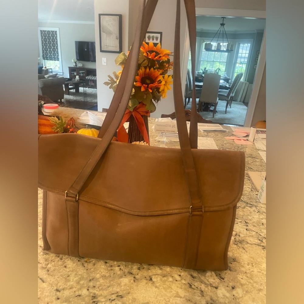 Vintage 70's-80's Coach Envelope Portfolio. British Tan made in NY, NY.
